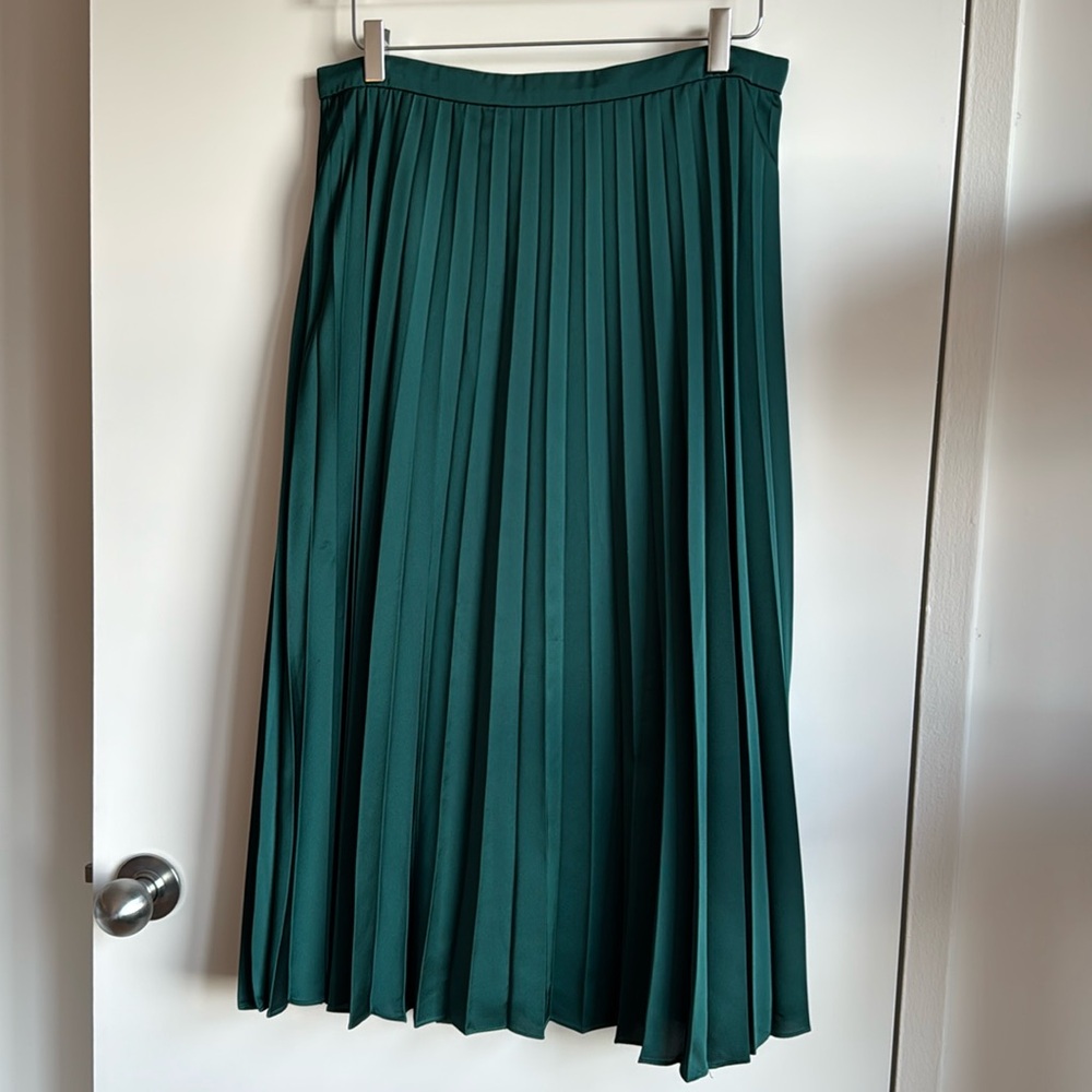 J.CREW - pleated midi skirt